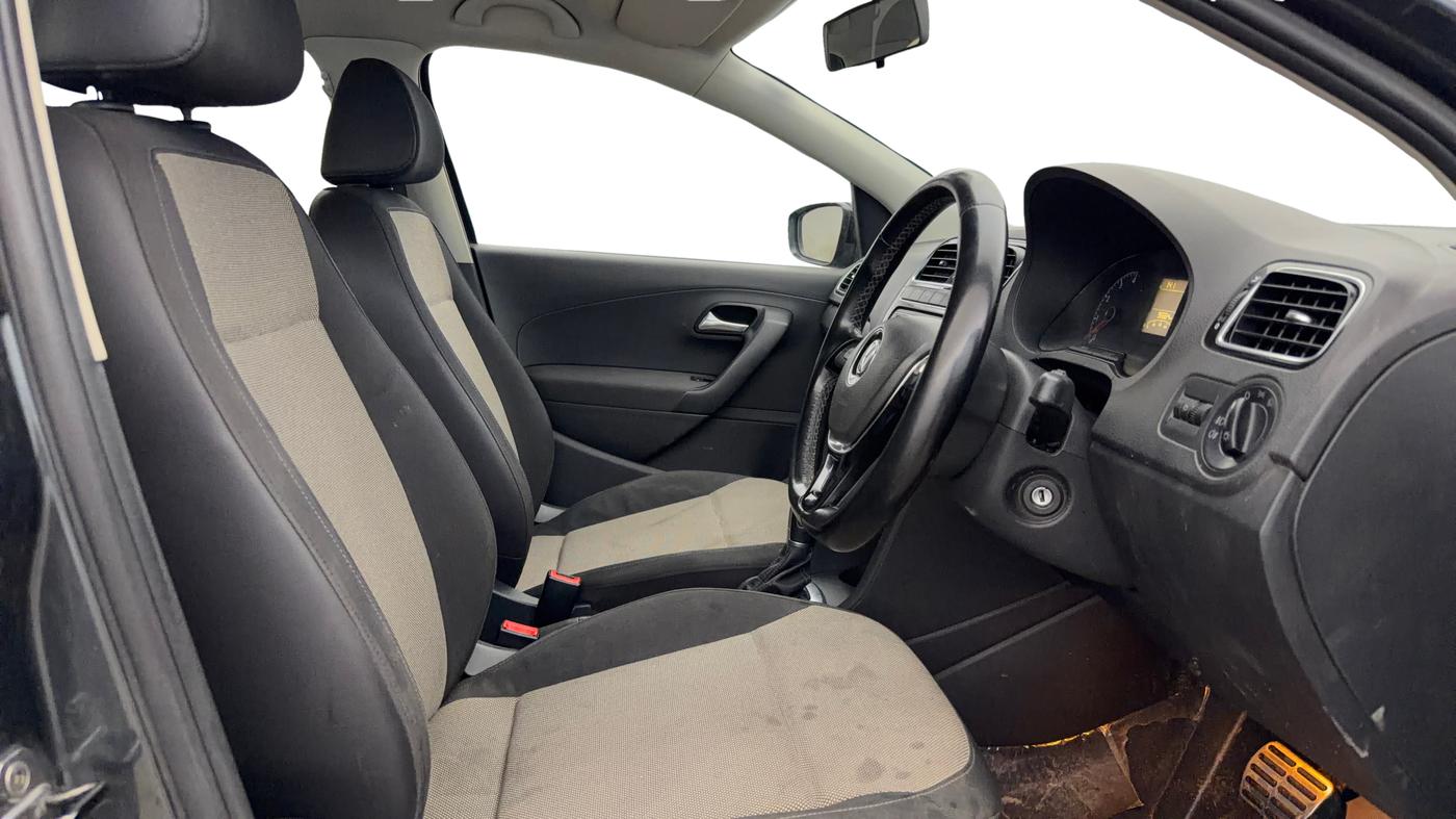 2014 Volkswagen Polo GT TSI AT, Petrol, Automatic, 96,653 km, Right Side Front Door Cabin