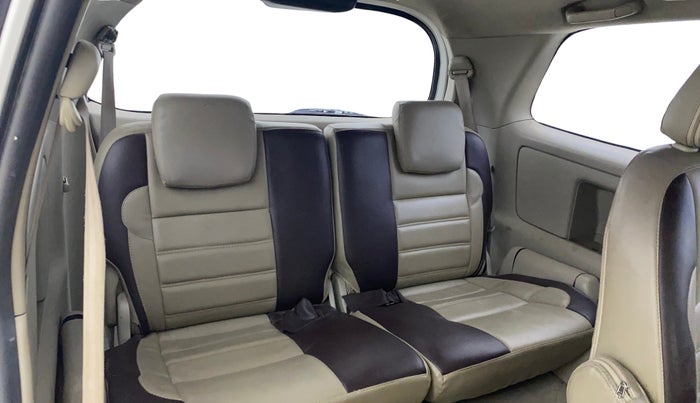 2014 Toyota Innova 2.5 ZX 7 STR, Diesel, Manual, 1,70,000 km, Third Seat Row ( optional )