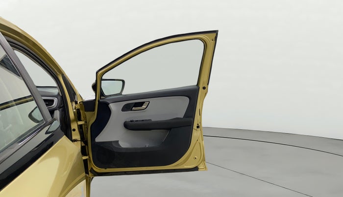 2020 Tata ALTROZ XZ PETROL, Petrol, Manual, 34,887 km, RHS Front Door