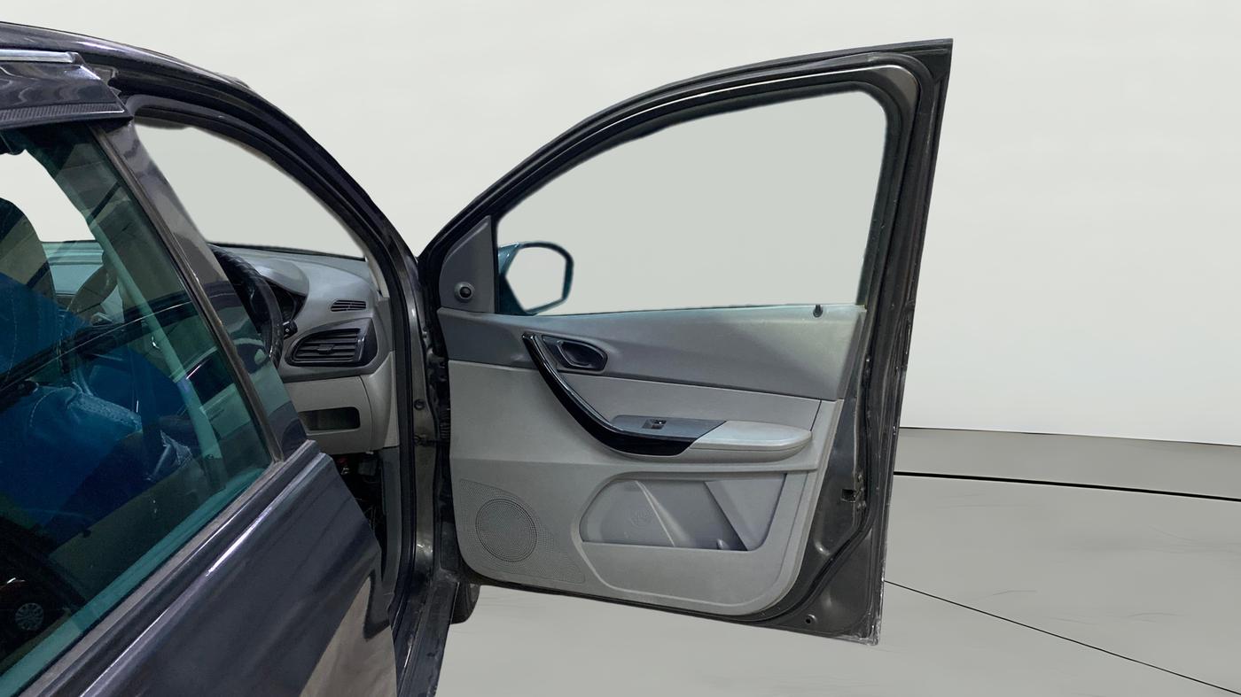 2020 Tata TIGOR XE PETROL, Petrol, Manual, 67,170 km, RHS Front Door