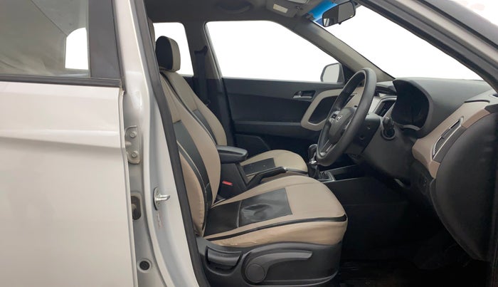 2015 Hyundai Creta SX PLUS 1.6 PETROL, Petrol, Manual, 55,540 km, Right Side Front Door Cabin