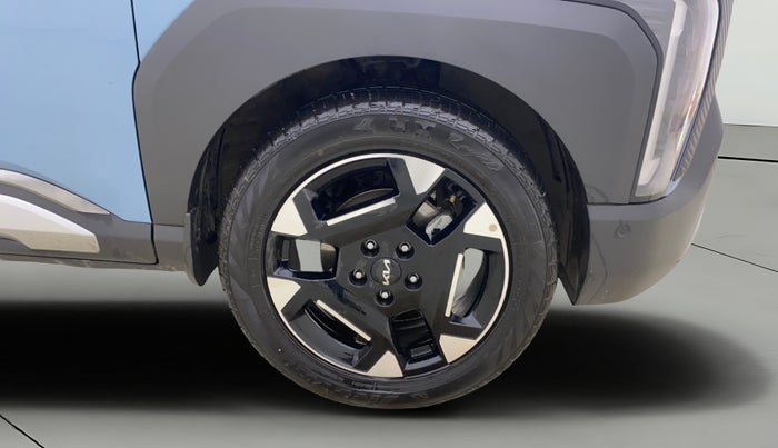 2025 KIA SYROS HTX Plus (O) 1.0 Turbo 7DCT, Petrol, Automatic, 8,832 km, Right Front Wheel