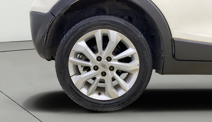 2019 Mahindra XUV300 W8 1.2 PETROL, Petrol, Manual, 82,081 km, Right Rear Wheel