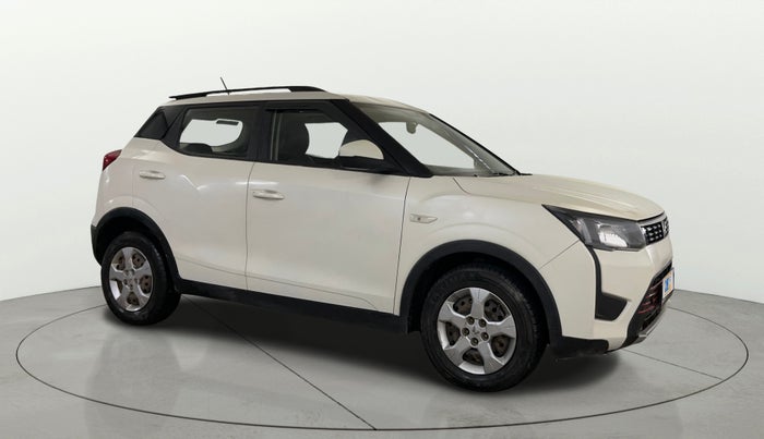 2022 Mahindra XUV300 W6 1.2 PETROL AMT, Petrol, Automatic, 89,973 km, SRP