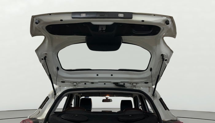 2022 Tata PUNCH ADVENTURE MT, Petrol, Manual, 42,144 km, Boot Door Open