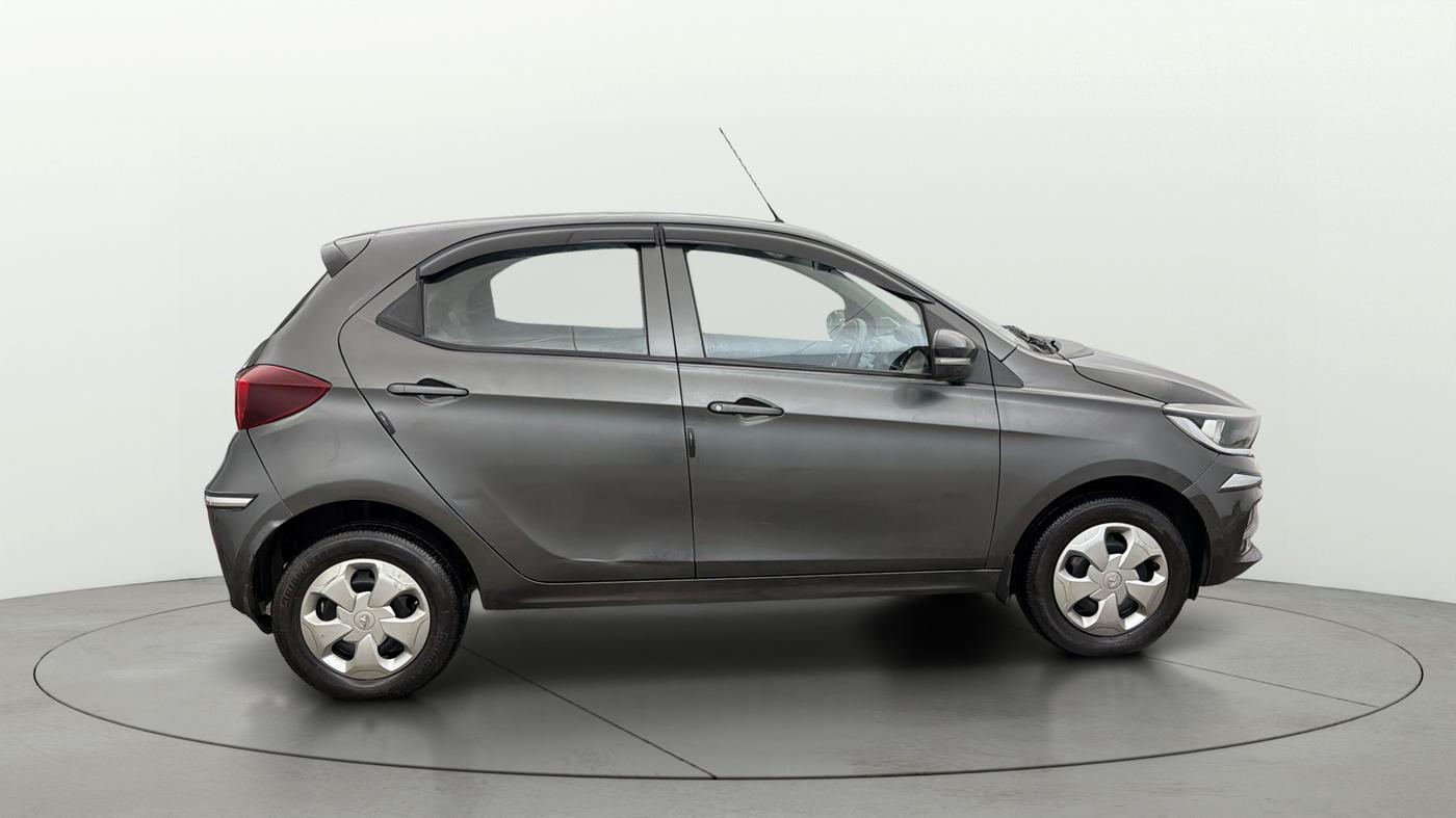 2022 Tata Tiago XT CNG, CNG, Manual, 33,279 km, Right Side View