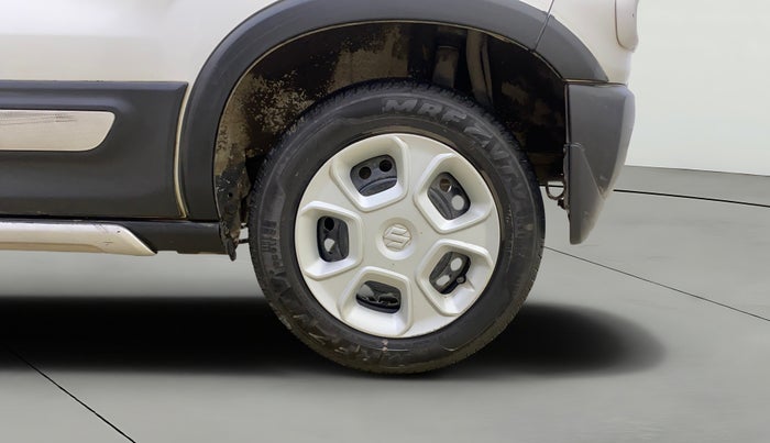 2019 Maruti S PRESSO VXI AMT, CNG, Automatic, 32,974 km, Left Rear Wheel