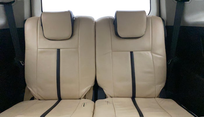 2018 Mahindra XUV500 W9, Diesel, Manual, 95,179 km, Third Seat Row ( optional )