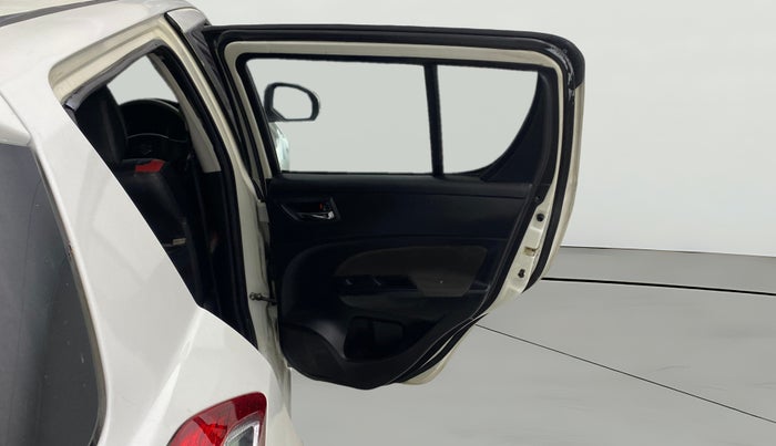 2015 Maruti Swift VDI, Diesel, Manual, 1,08,906 km, RHS Rear Door