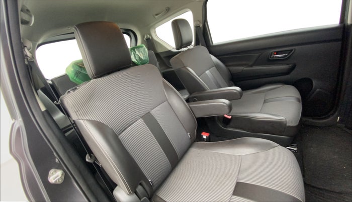 2022 Maruti XL6 ZETA MT, Petrol, Manual, 49,960 km, Right Side Rear Door Cabin