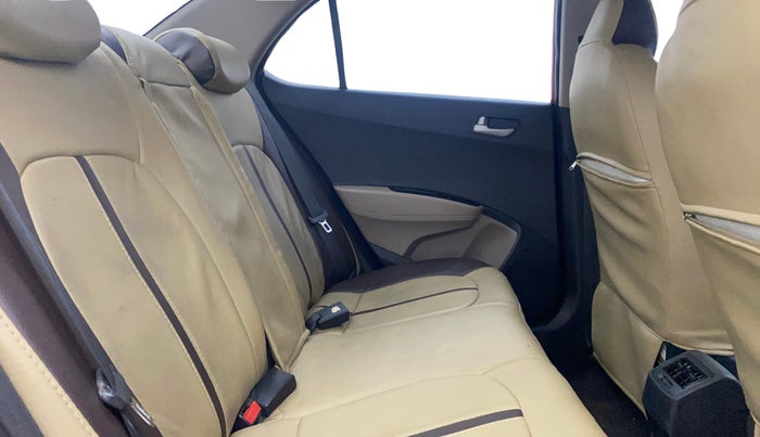 2015 Hyundai Xcent S 1.2, Petrol, Manual, 77,021 km, Right Side Rear Door Cabin