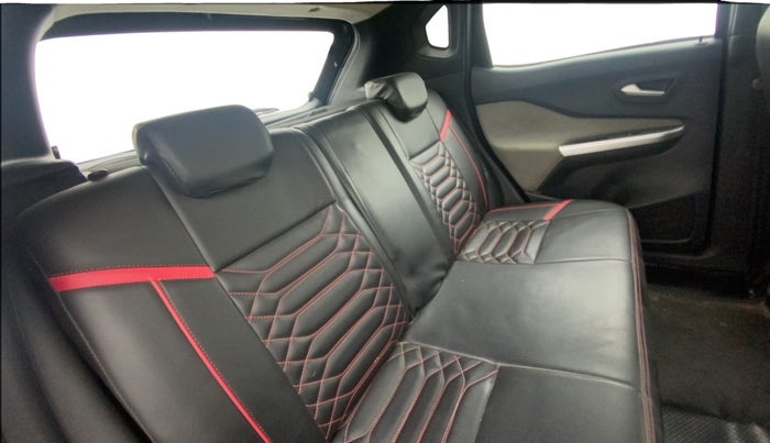 2023 Nissan MAGNITE XV MT, Petrol, Manual, 29,957 km, Right Side Rear Door Cabin