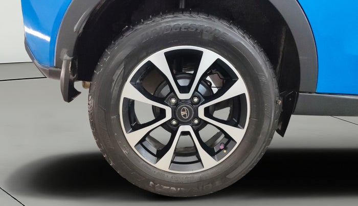 2020 Tata NEXON XZA PLUS (O) PETROL, Petrol, Automatic, 33,391 km, Right Rear Wheel
