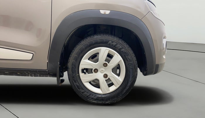 2016 Renault Kwid RXT 1.0 AMT, Petrol, Automatic, 75,000 km, Right Front Wheel