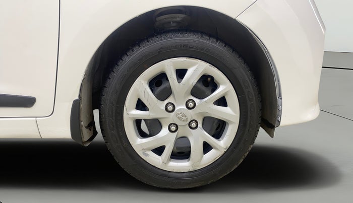 2018 Hyundai Grand i10 SPORTZ 1.2 KAPPA VTVT, Petrol, Manual, 32,564 km, Right Front Wheel