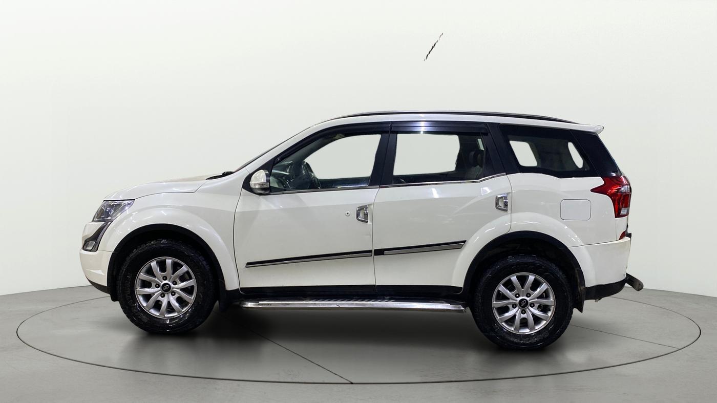 2019 Mahindra XUV500 W9, Diesel, Manual, 77,303 km, Left Side