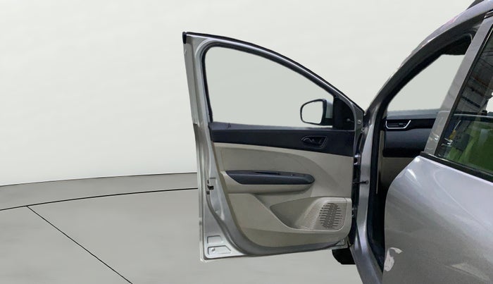 2021 Renault TRIBER RXL MT, Petrol, Manual, 30,171 km, LHS Front Door