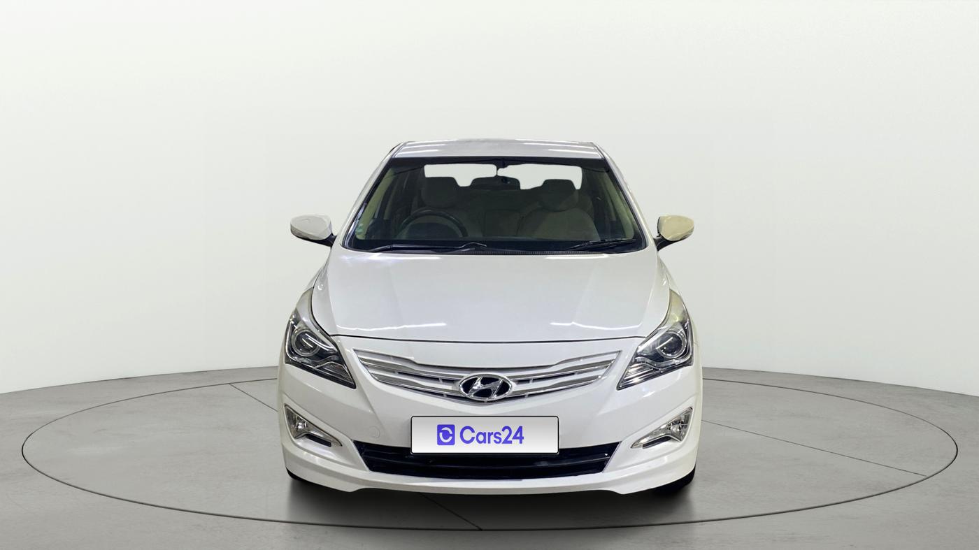 2015 Hyundai Verna FLUIDIC 4S 1.6 VTVT S(O), Petrol, Manual, 61,574 km, Front