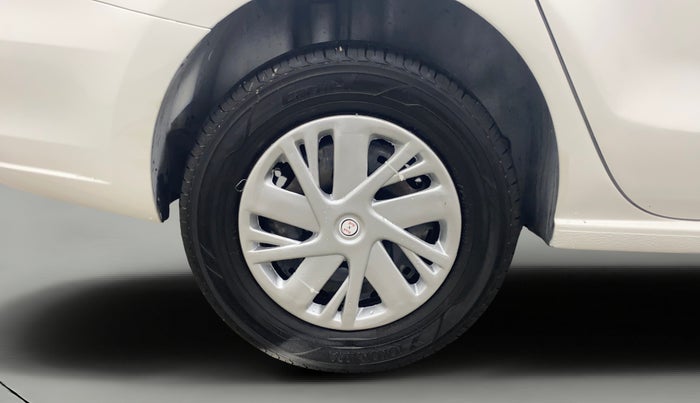 2012 Skoda Rapid AMBITION 1.6 TDI CR MT PLUS, Diesel, Manual, 1,10,617 km, Right Rear Wheel