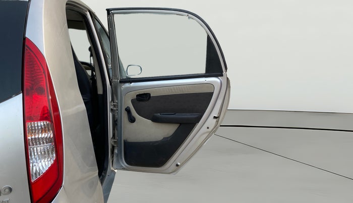 2016 Tata Nano TWIST XT, Petrol, Manual, 34,571 km, RHS Rear Door