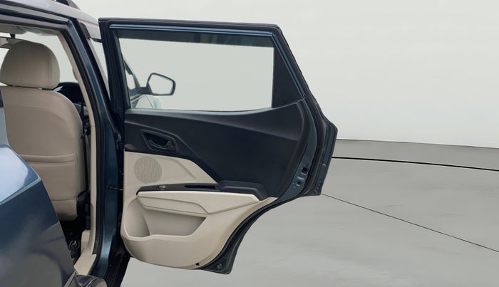 2019 Mahindra XUV300 W6 1.2 PETROL, Petrol, Manual, 58,725 km, RHS Rear Door