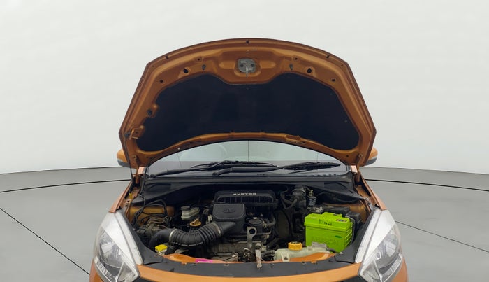 2016 Tata Tiago XZ PETROL, Petrol, Manual, 64,967 km, Open Bonet