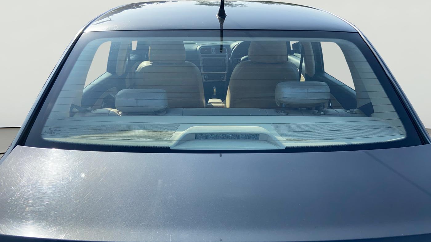 2018 Volkswagen Ameo HIGHLINE PLUS 1.5L AT 16 ALLOY, Diesel, Automatic, 87,218 km, Rear Windshield