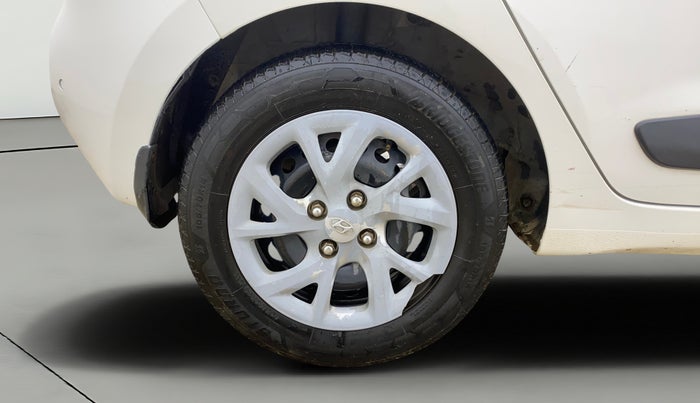 2017 Hyundai Grand i10 SPORTZ (O) 1.2 U2 CRDI, Diesel, Manual, 1,44,028 km, Right Rear Wheel