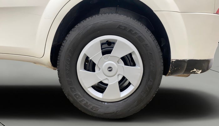 2019 Mahindra XUV500 W5, Diesel, Manual, 85,365 km, Left Rear Wheel