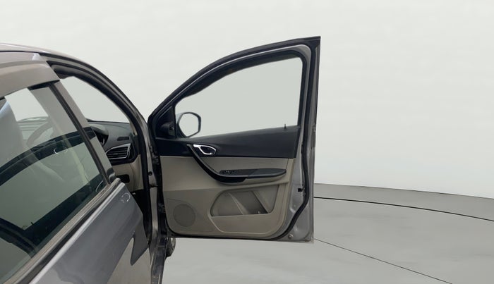 2018 Tata Tiago XZ DIESEL, Diesel, Manual, 95,705 km, RHS Front Door