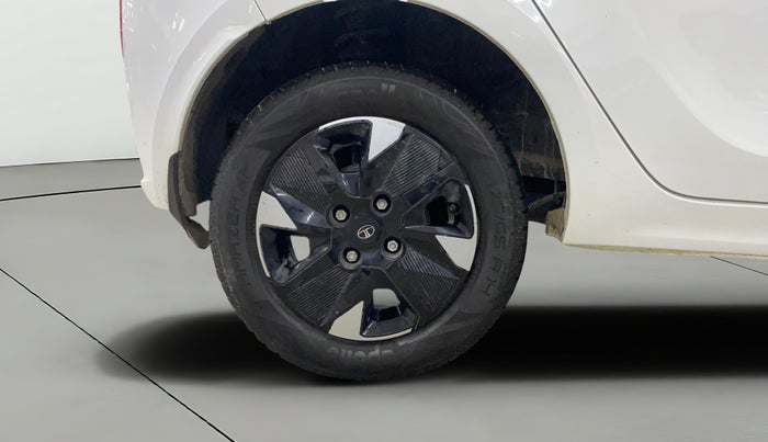 2025 Tata Tiago XZ iCNG, CNG, Manual, 3,607 km, Right Rear Wheel