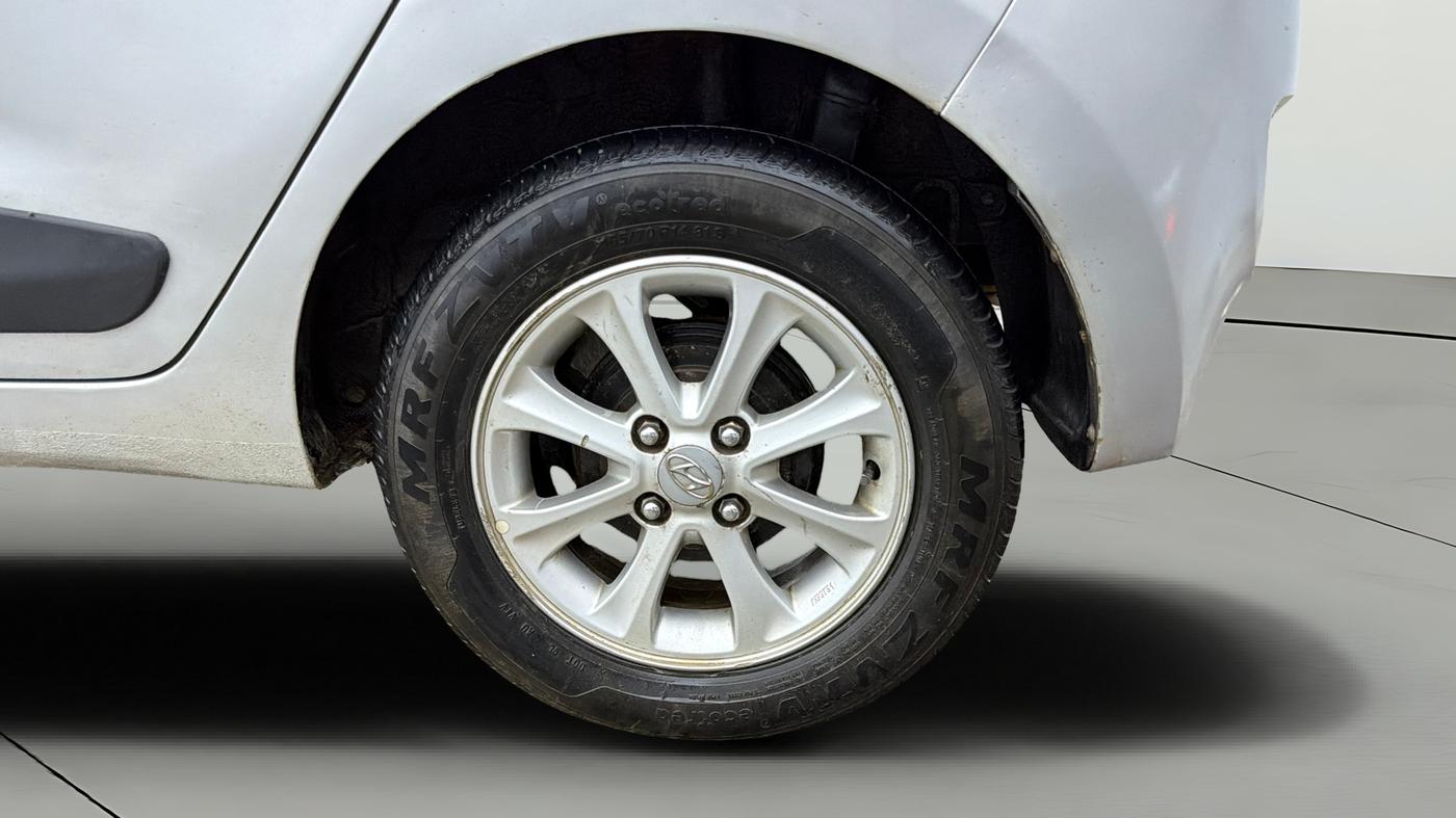 2015 Hyundai Grand i10 ASTA AT 1.2 KAPPA VTVT, Petrol, Automatic, 69,913 km, Left Rear Wheel