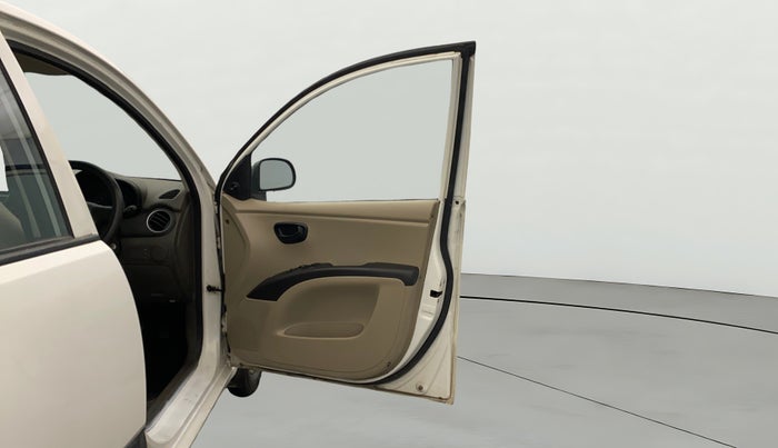 2015 Hyundai i10 MAGNA 1.1, Petrol, Manual, 33,554 km, RHS Front Door