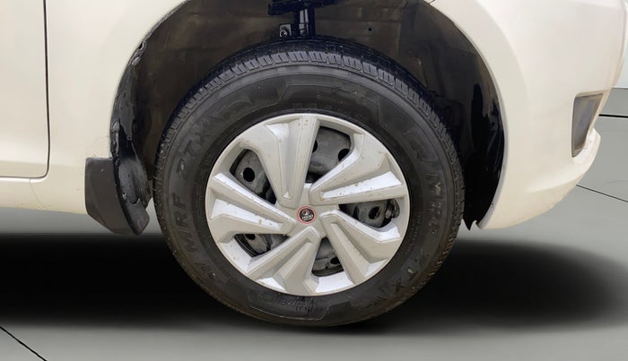 2012 Maruti Swift VXI, Petrol, Manual, 93,679 km, Right Front Wheel