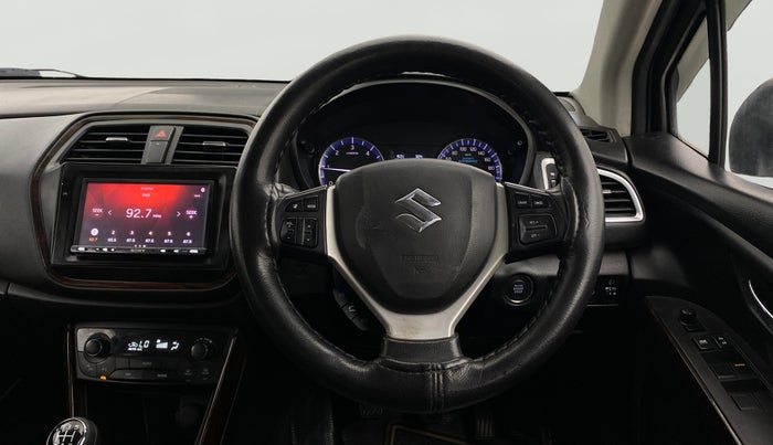 2017 Maruti S Cross ZETA 1.3, Diesel, Manual, 76,489 km, Steering Wheel Close Up