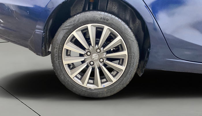 2022 Maruti Ciaz ALPHA 1.5 SHVS PETROL, Petrol, Manual, 61,187 km, Right Rear Wheel