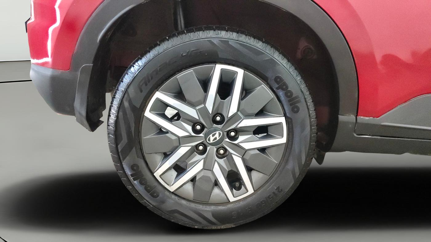 2022 Hyundai VENUE SX 1.5 CRDI, Diesel, Manual, 92,623 km, Right Rear Wheel