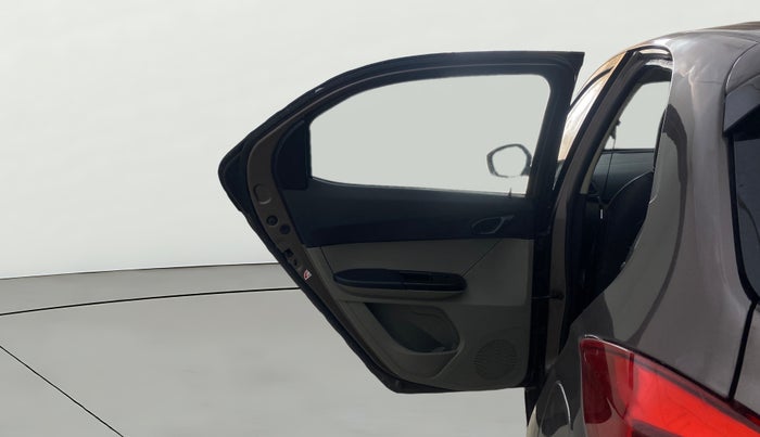 2019 Tata Tiago XZ PETROL, Petrol, Manual, 80,375 km, LHS Rear Door