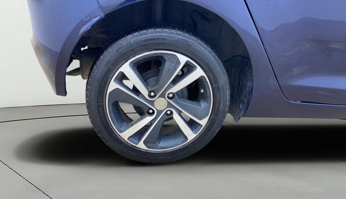 2023 Tata ALTROZ XZ PLUS SUNROOF CNG, CNG, Manual, 40,498 km, Right Rear Wheel