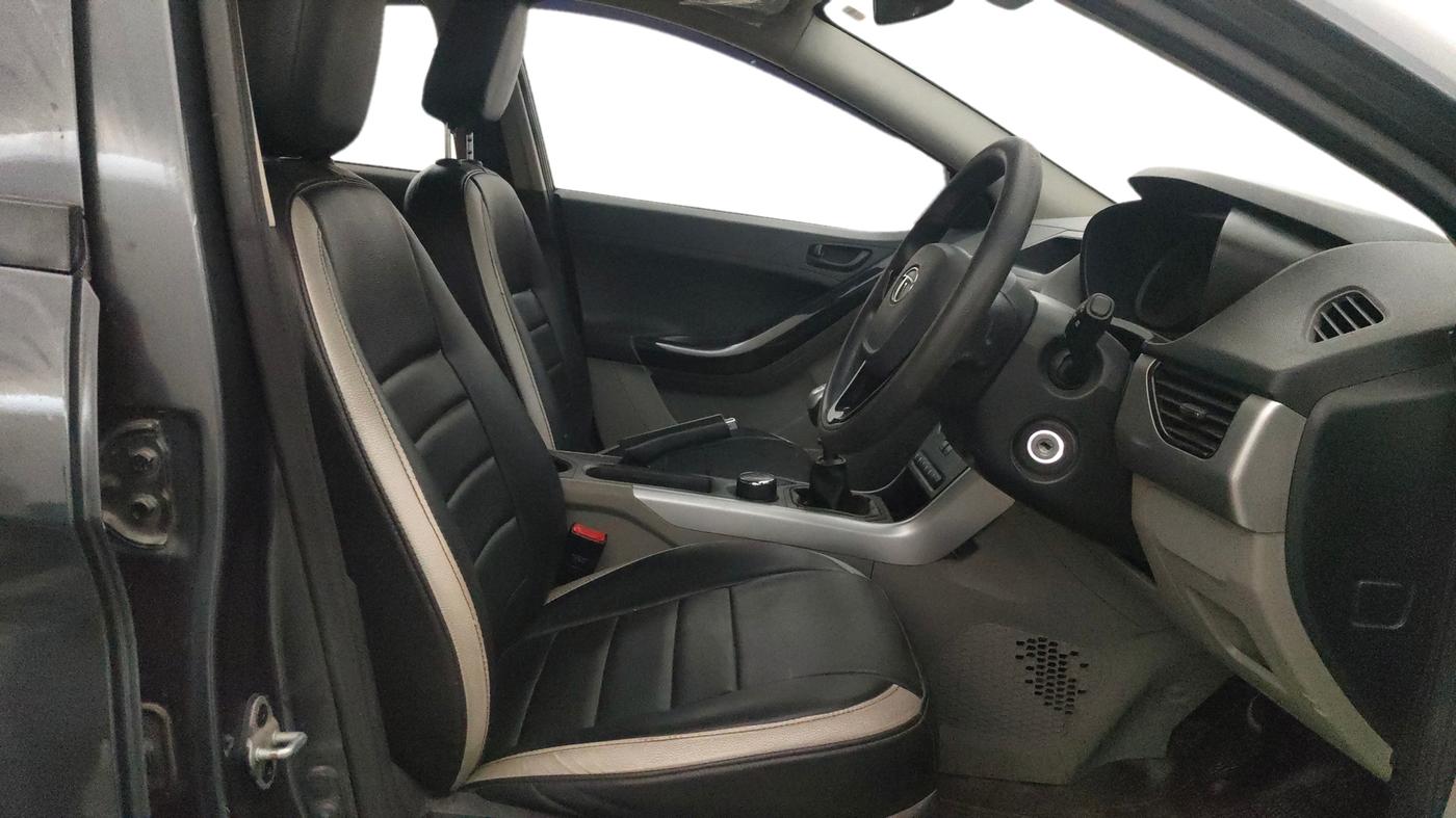 2019 Tata NEXON XM PETROL, Petrol, Manual, 66,451 km, Right Side Front Door Cabin
