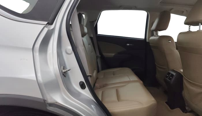 2015 Honda CRV 2.4L 2WD AT, Petrol, Automatic, 1,04,498 km, Right Side Rear Door Cabin