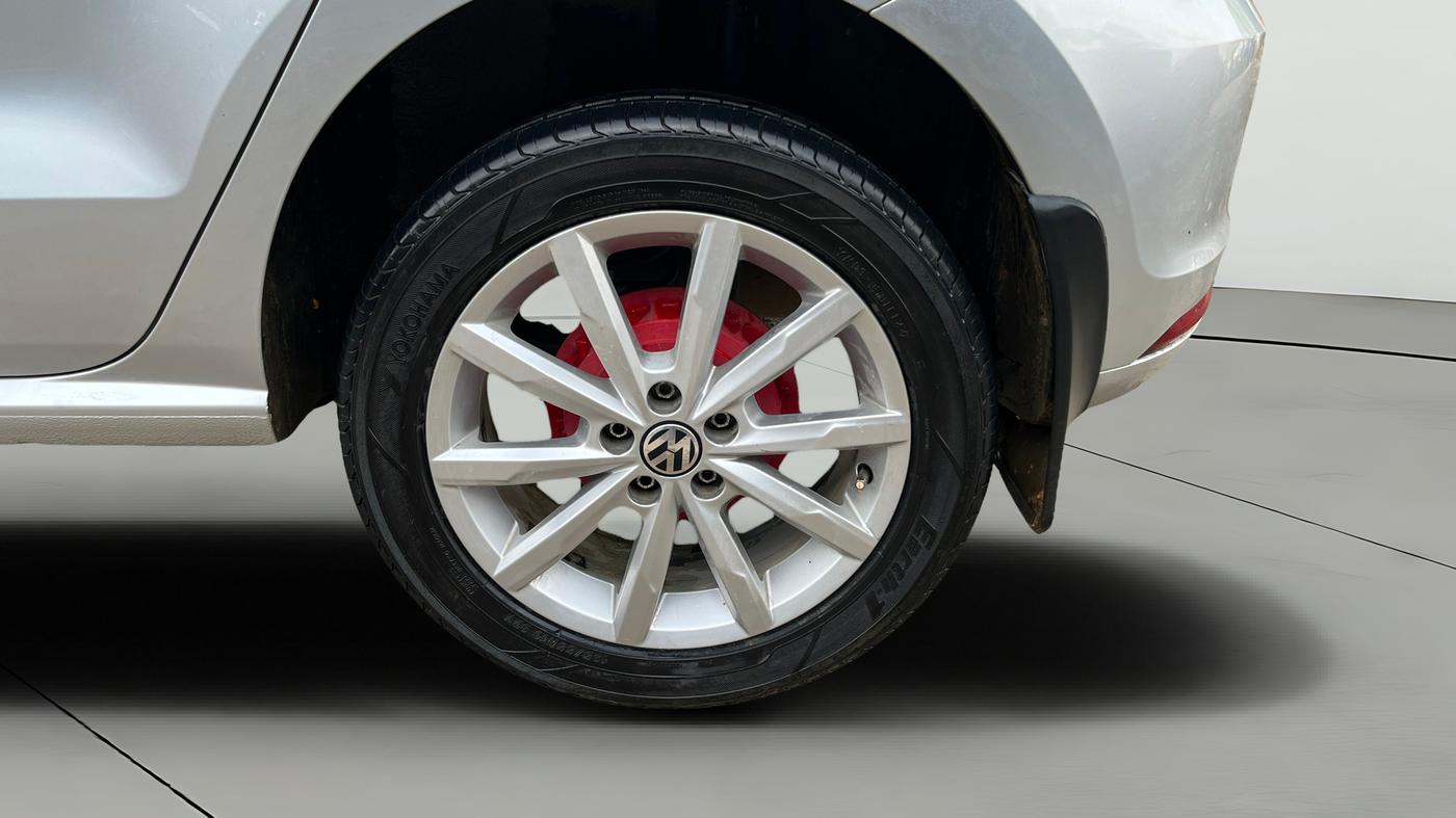 2018 Volkswagen Polo HIGHLINE1.2L, Petrol, Manual, 63,404 km, Left Rear Wheel