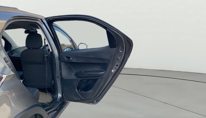 2022 Tata TIAGO NRG XZ AMT, Petrol, Automatic, 27,604 km, RHS Rear Door