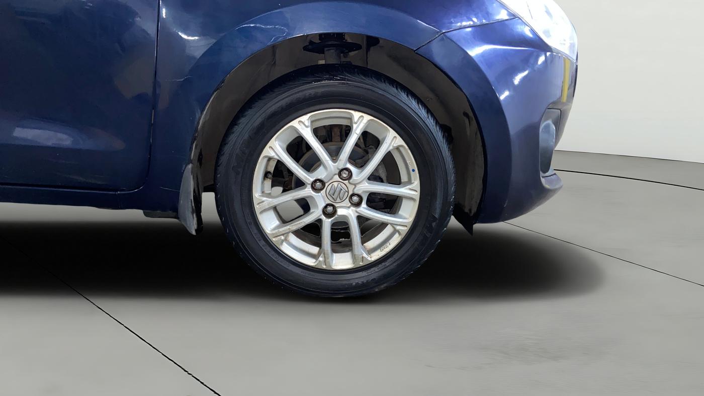 2020 Maruti Swift ZXI AMT, Petrol, Automatic, 96,438 km, Right Front Wheel
