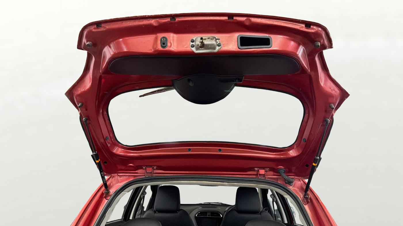 2019 Tata Tiago XZ PLUS PETROL, Petrol, Manual, 87,296 km, Boot Door Open