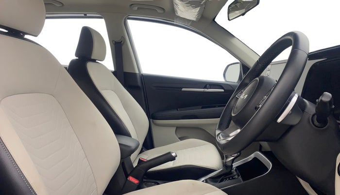 2022 KIA SONET HTX 1.0 DCT, Petrol, Automatic, 29,010 km, Right Side Front Door Cabin