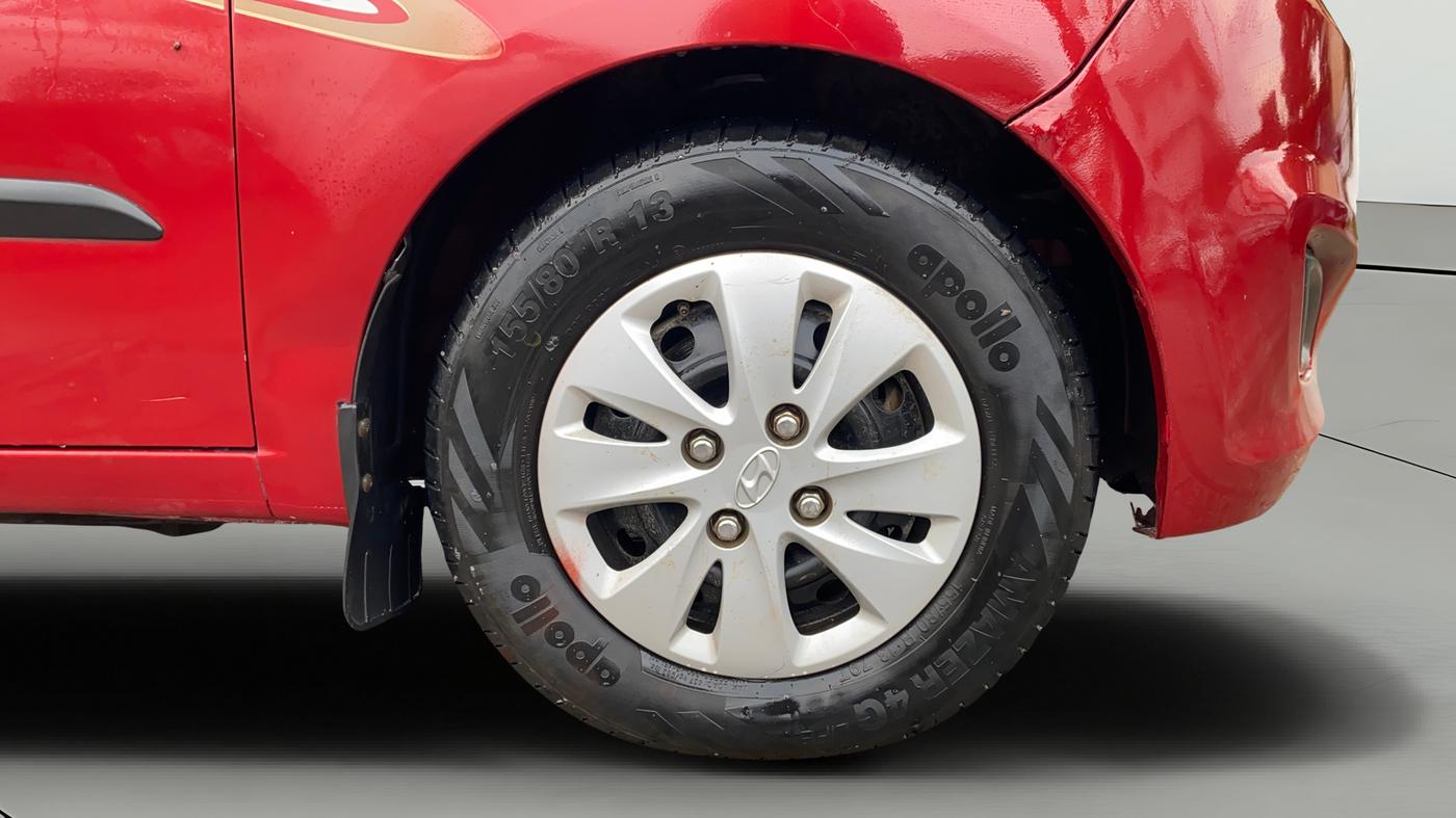2012 Hyundai i10 MAGNA 1.2, Petrol, Manual, 29,438 km, Right Front Wheel