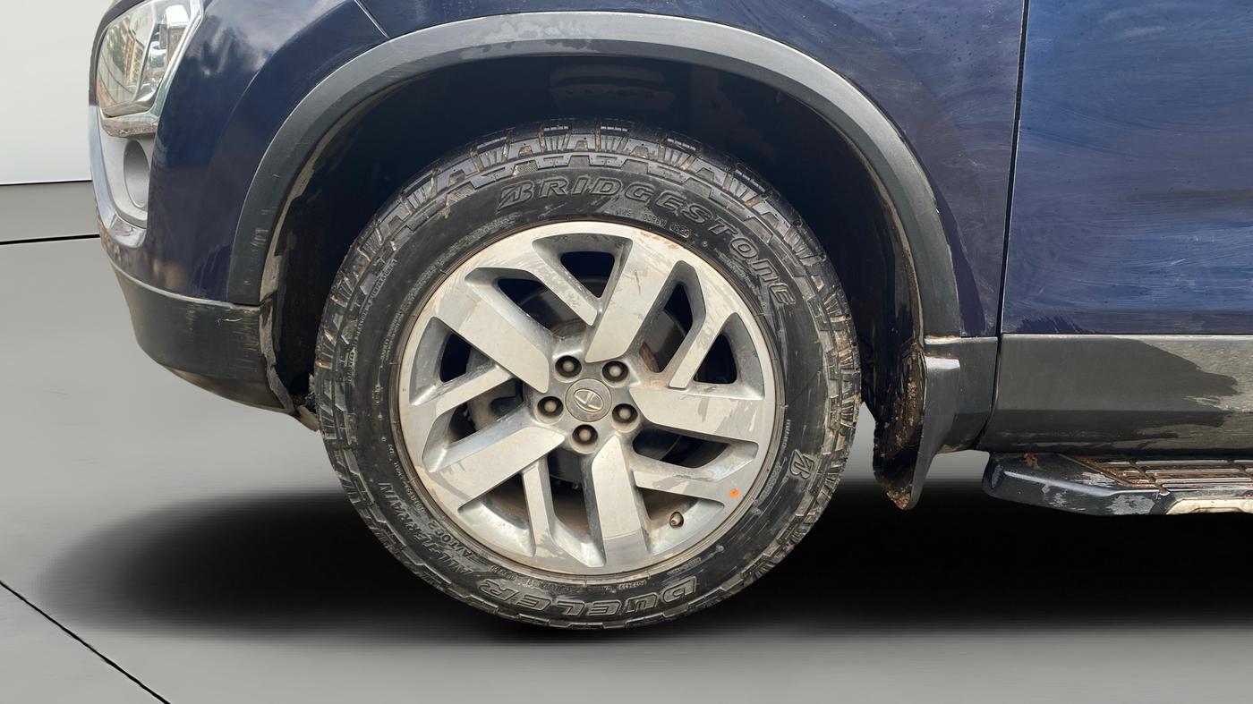 2021 Tata Safari XZA PLUS, Diesel, Automatic, 1,12,777 km, Left Front Wheel