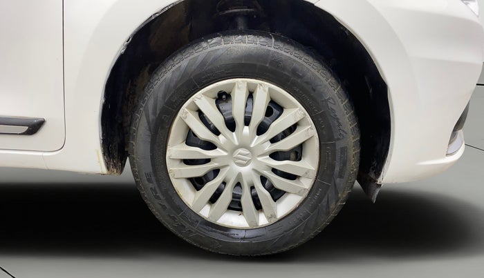 2022 Maruti Dzire VXI AMT, Petrol, Automatic, 68,705 km, Right Front Wheel