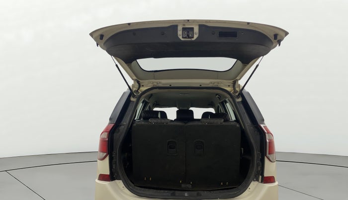 2019 Mahindra XUV500 W5, Diesel, Manual, 85,365 km, Boot Door Open